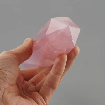 Obelisk ruženín 20cm