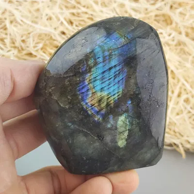 Dekoračný kameň - labradorit