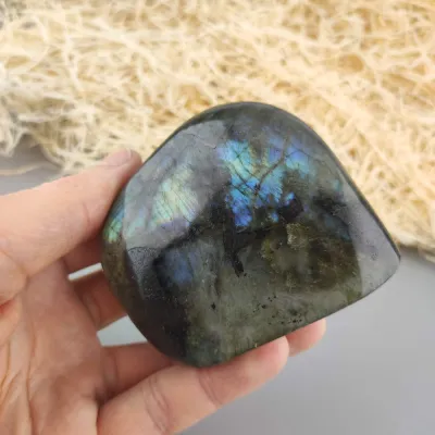 Dekoračný kameň - labradorit