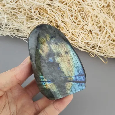 Dekoračný kameň - labradorit