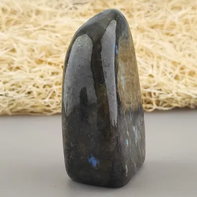 Dekoračný kameň - labradorit