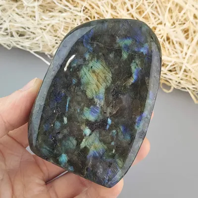 Dekoračný kameň - labradorit